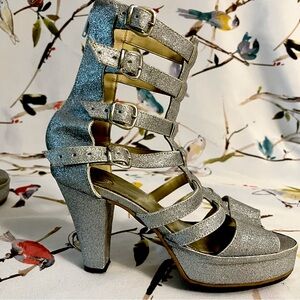 Used silver glitter platform samba sandals hand-made in Rio de Janeiro
